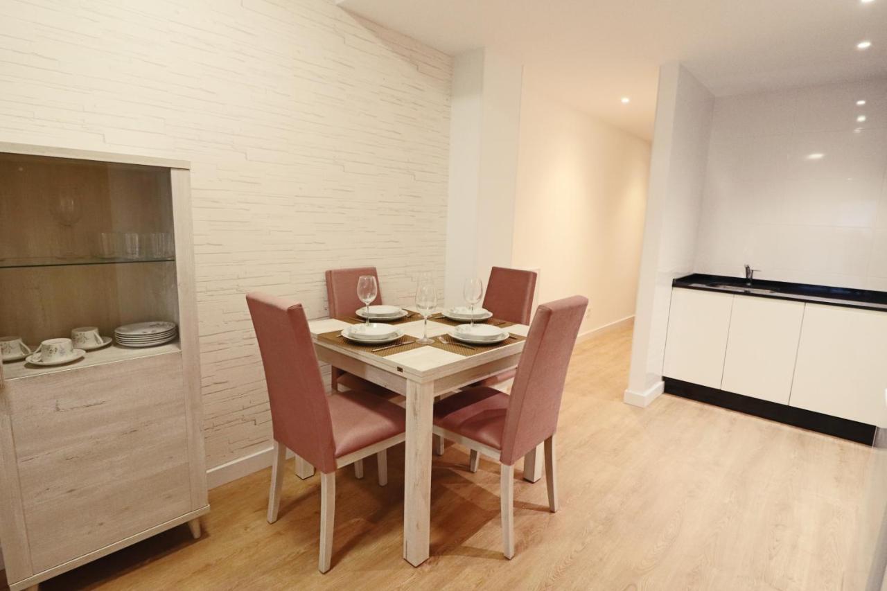 Poeta 2 Bedroom Apartment ฟูเอนฮิโรลา ภายนอก รูปภาพ